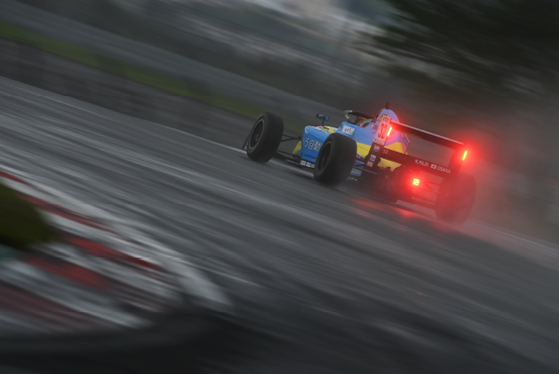 2025 KYOJO FORMULA レース風景01 株式会社ミハラレーシング
